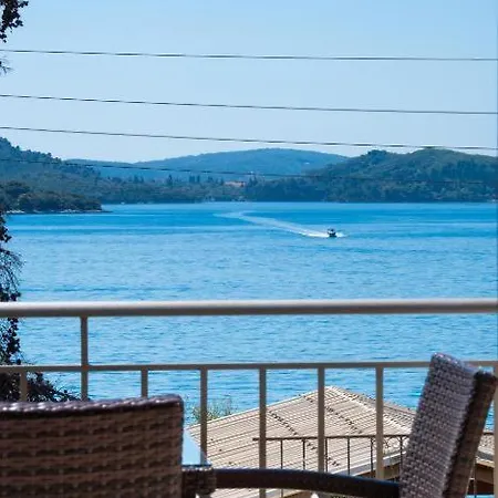 Nikolaos 2